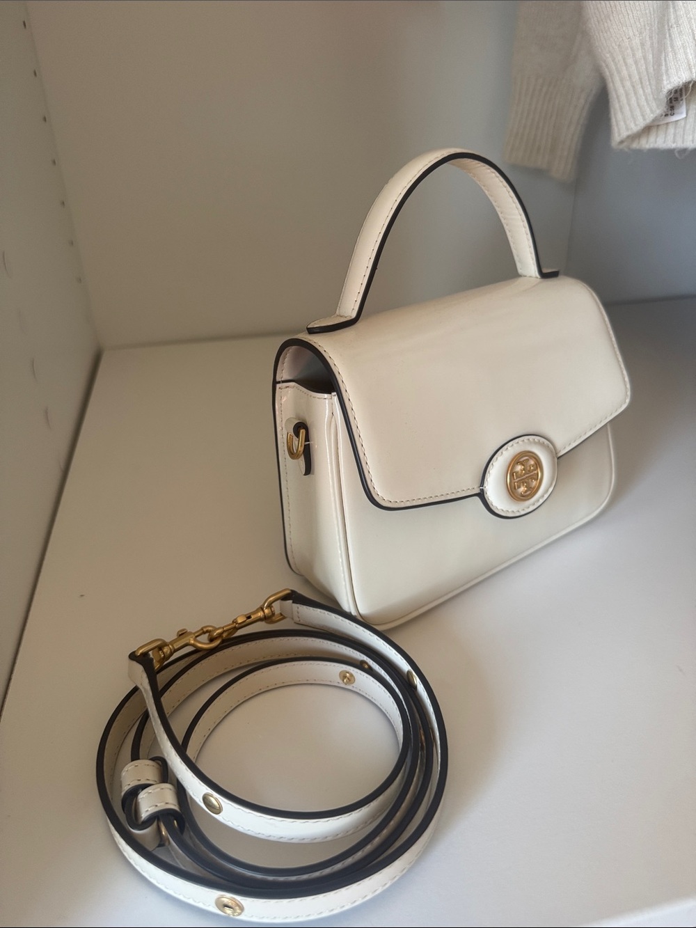 Tory Burch Small Robinson Spazzolato Top Handle Bag - Picture 3 of 11